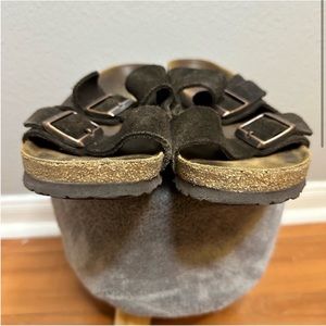 Birkenstock Arizona Sandals Dark Brown Oiled Leather Size 40 US Women’s 9
